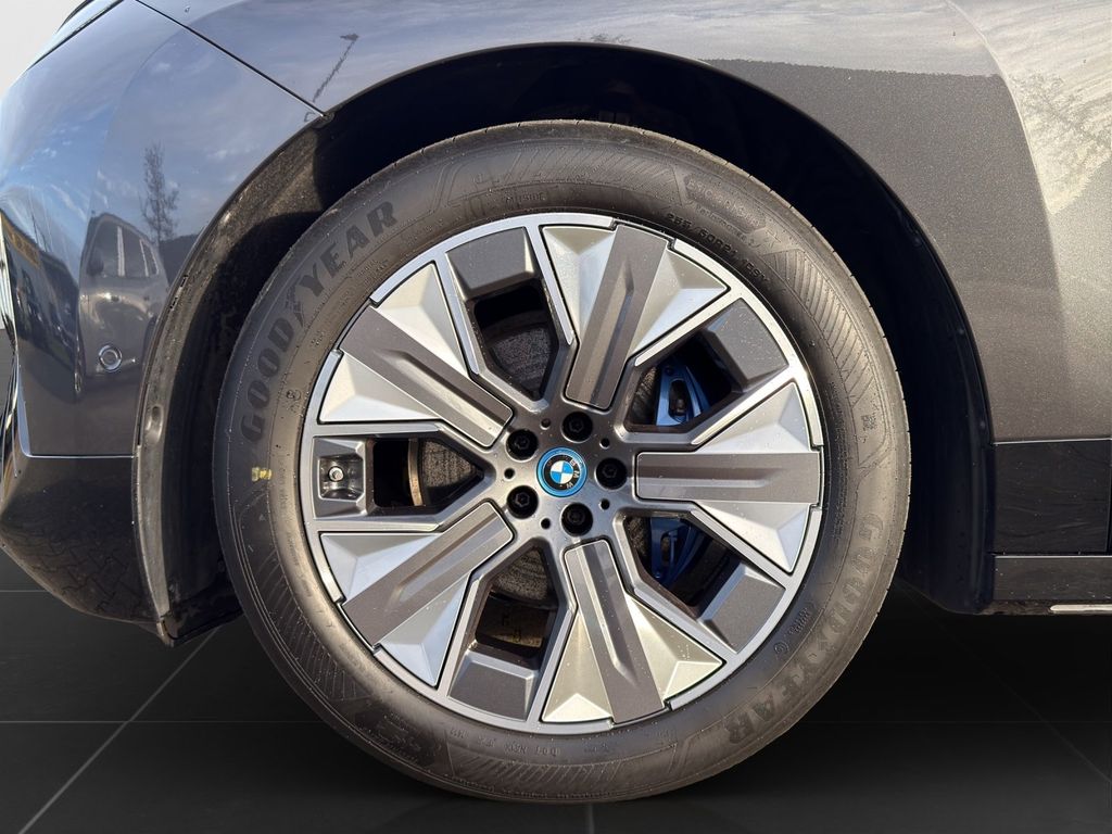 BMW iX 2022