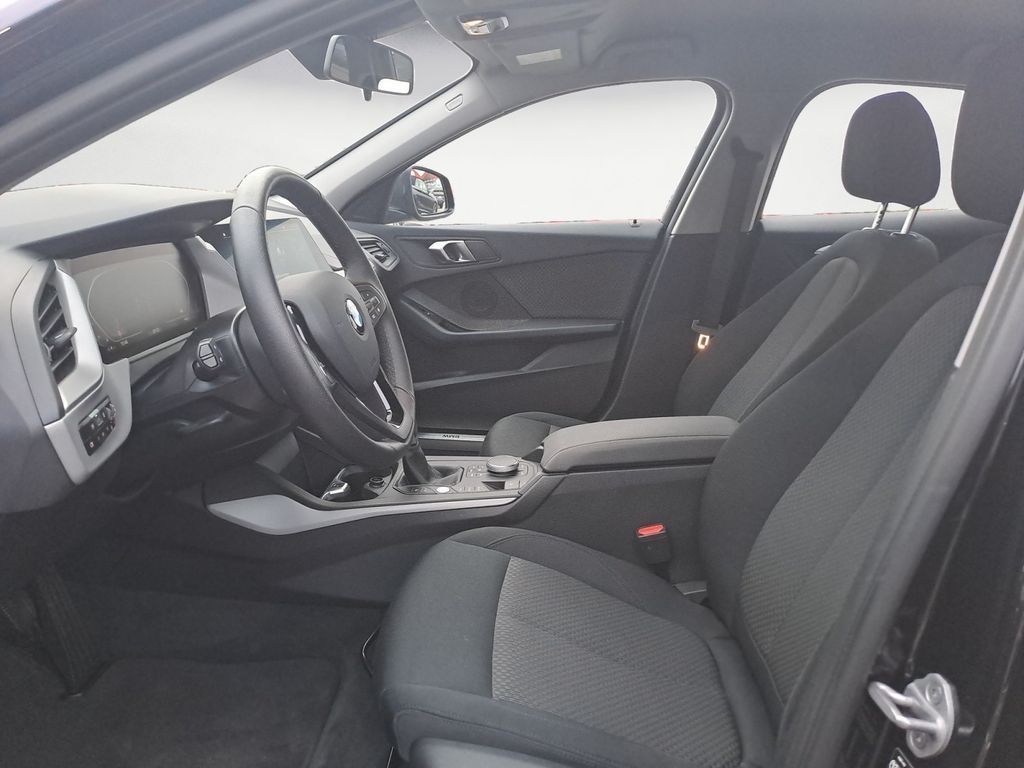 BMW 118 2022