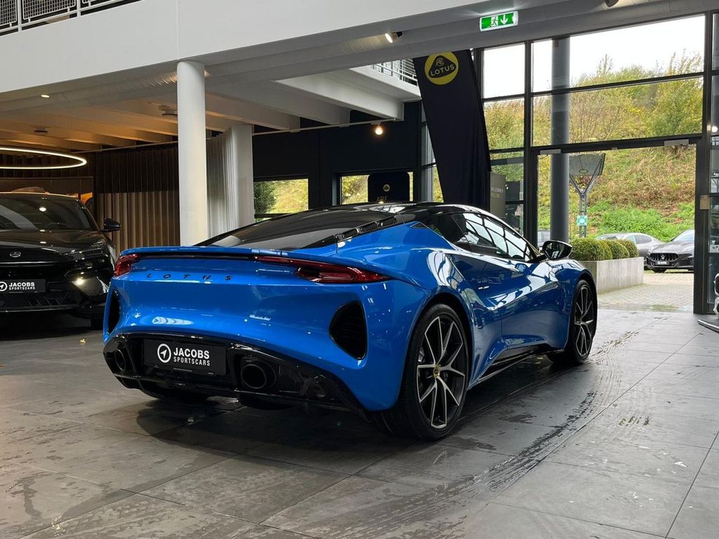 Lotus Emira