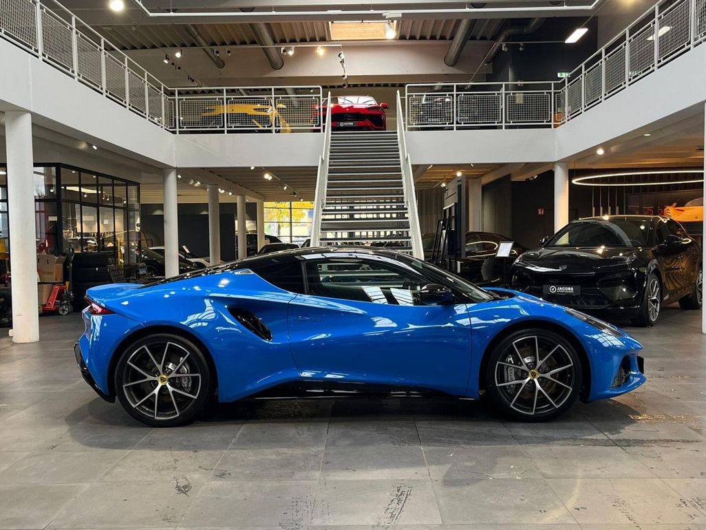 Lotus Emira