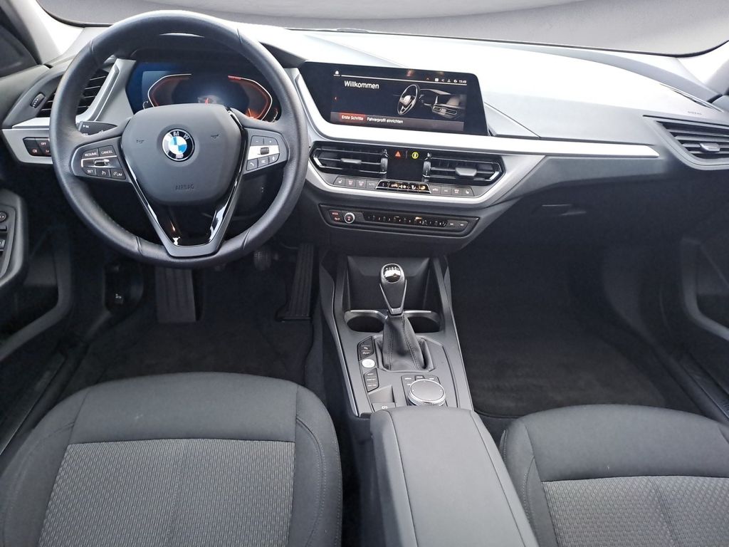 BMW 118 2022