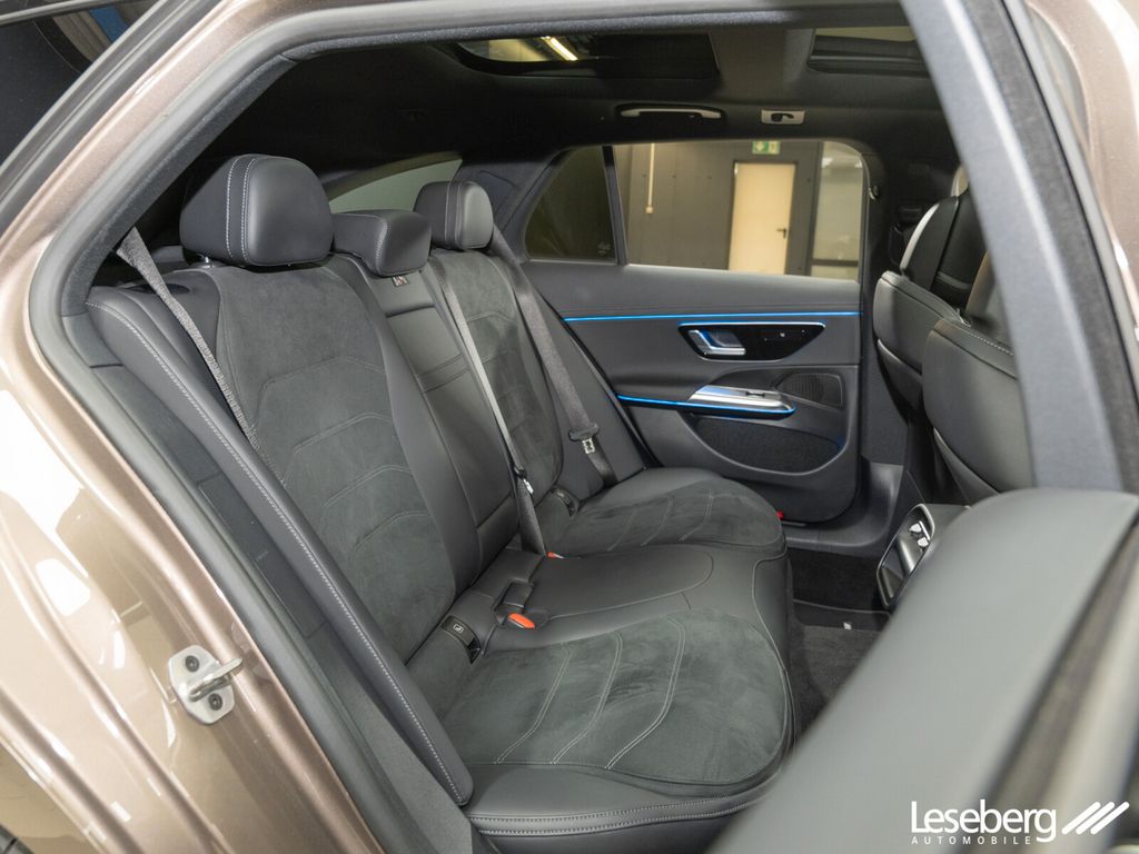 Mercedes-Benz E 300 2025