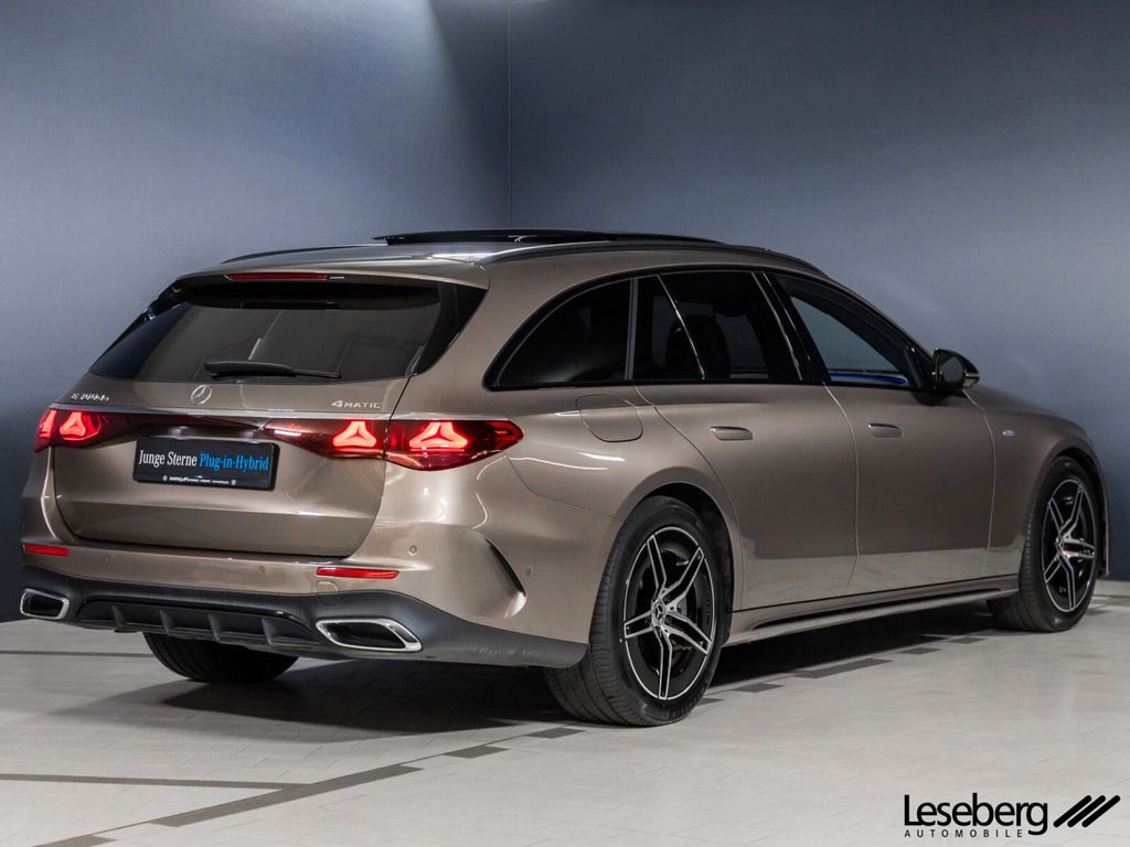 Mercedes-Benz E 300 2025