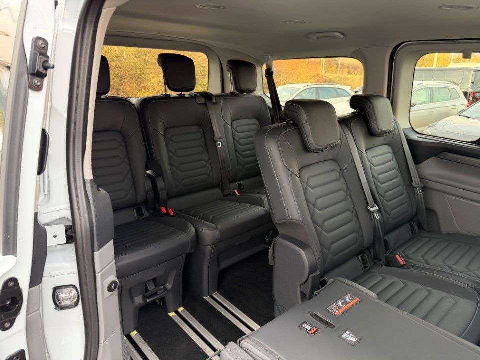 Ford Tourneo Custom 2025