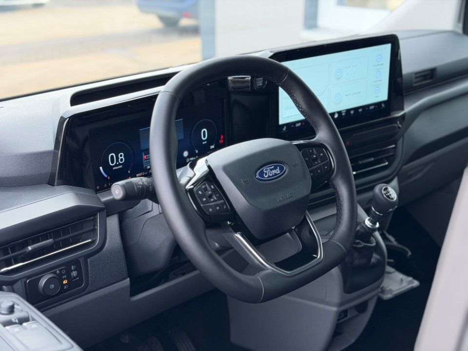 Ford Tourneo Custom 2025