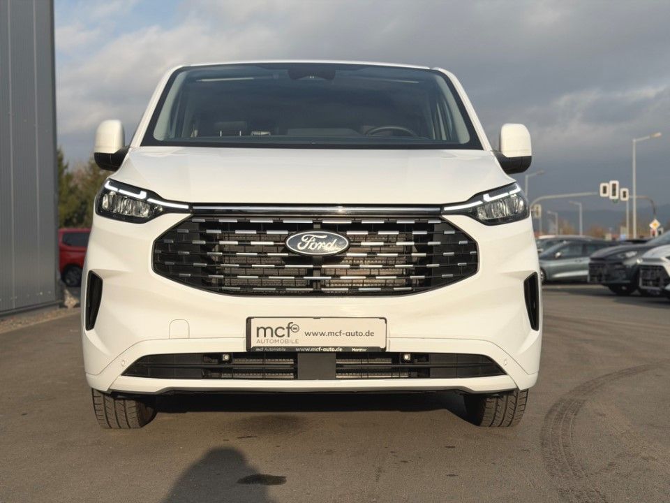 Ford Tourneo Custom 2025