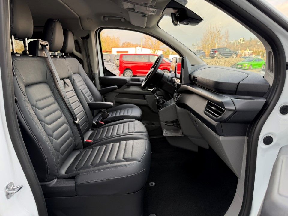 Ford Tourneo Custom 2025