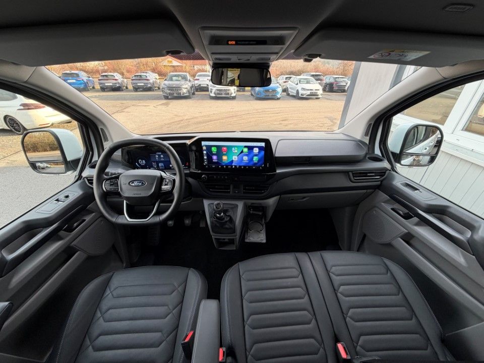 Ford Tourneo Custom 2025
