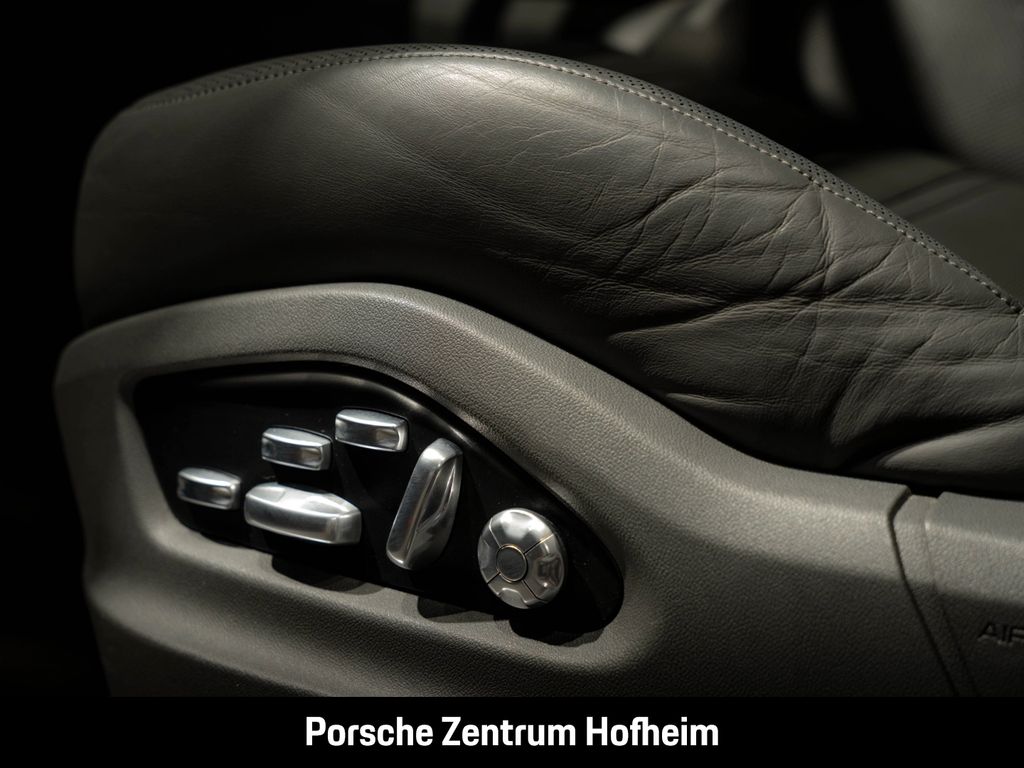 Porsche Cayenne 2020