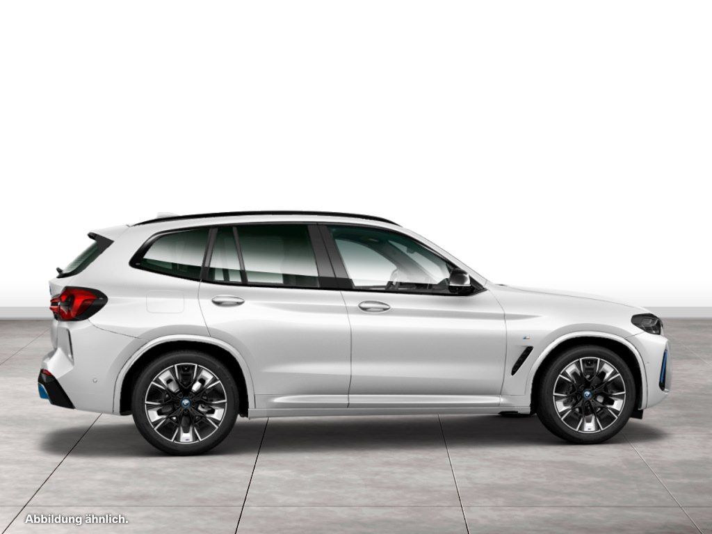 BMW iX3 2023
