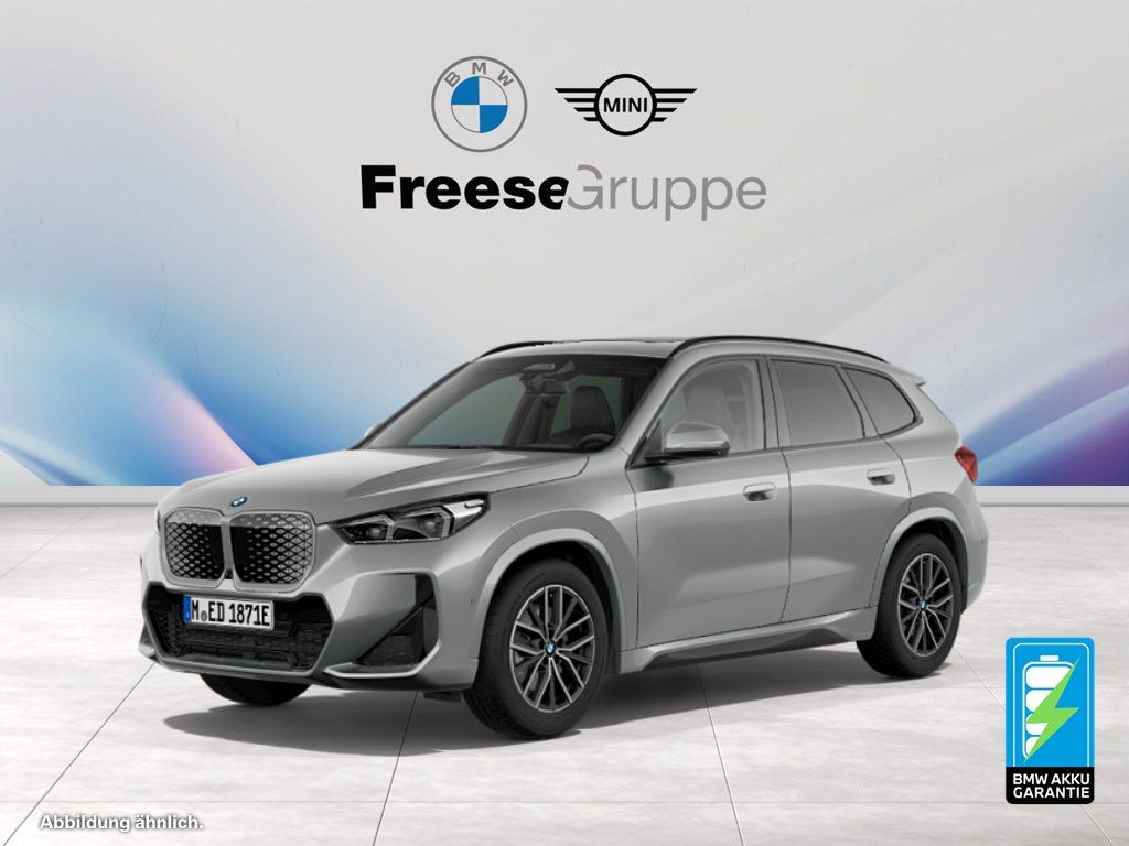 BMW iX1