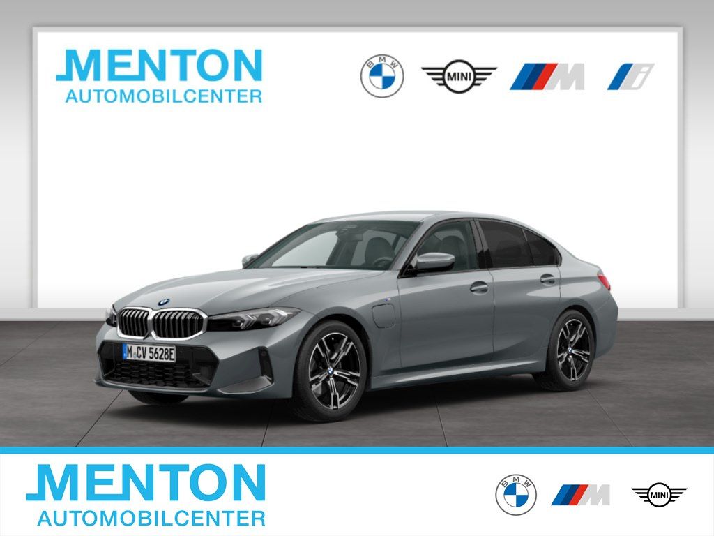BMW 330 2025