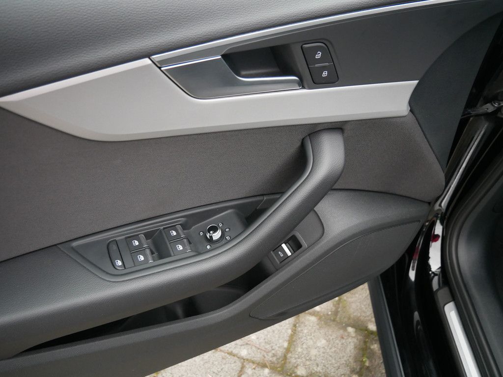 Audi A4 Allroad 2024