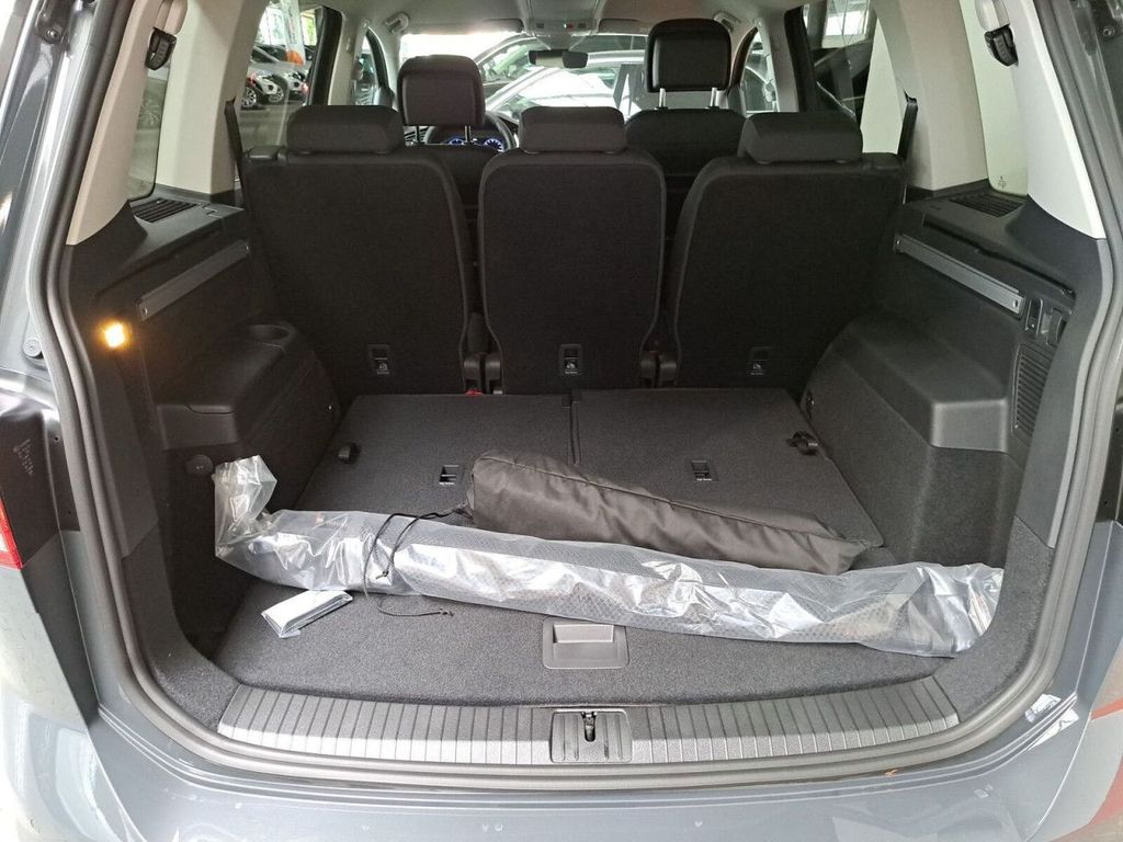 Volkswagen Touran 2024