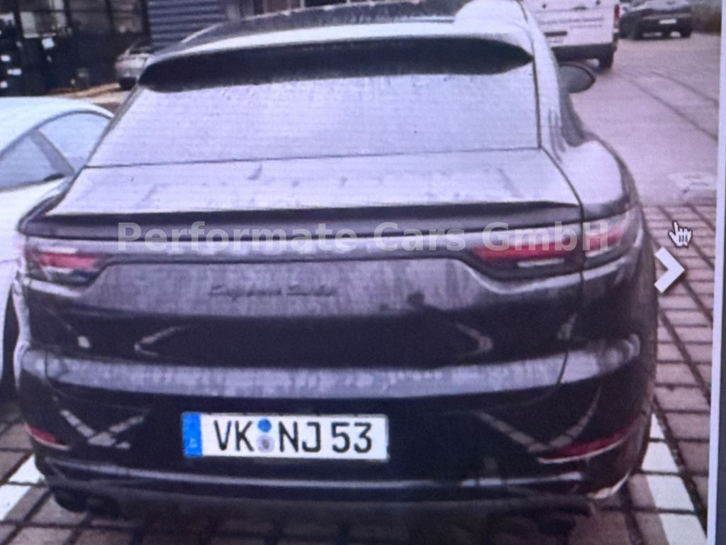 Porsche Cayenne 2021