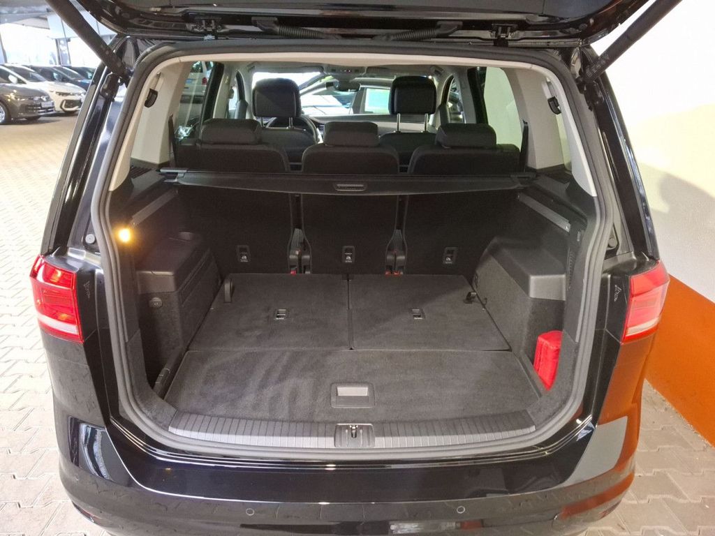 Volkswagen Touran 2024