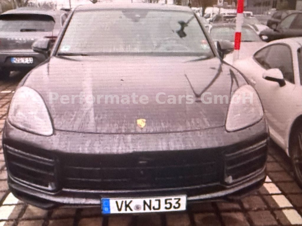 Porsche Cayenne 2021