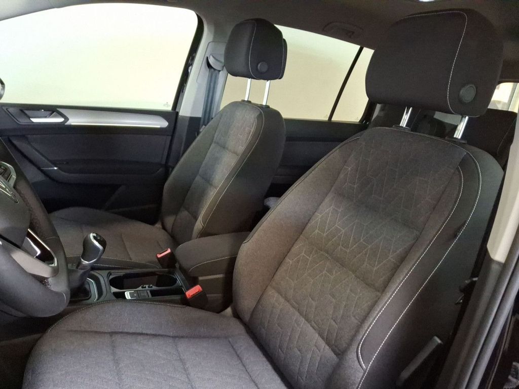 Volkswagen Touran 2024