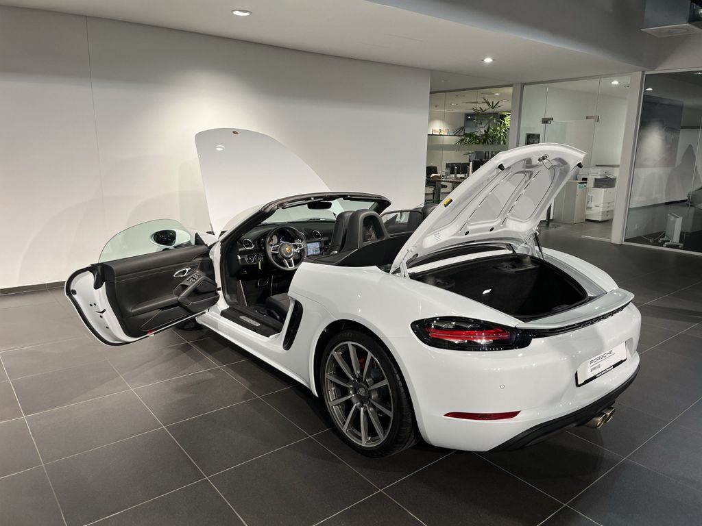 Porsche Boxster 2022