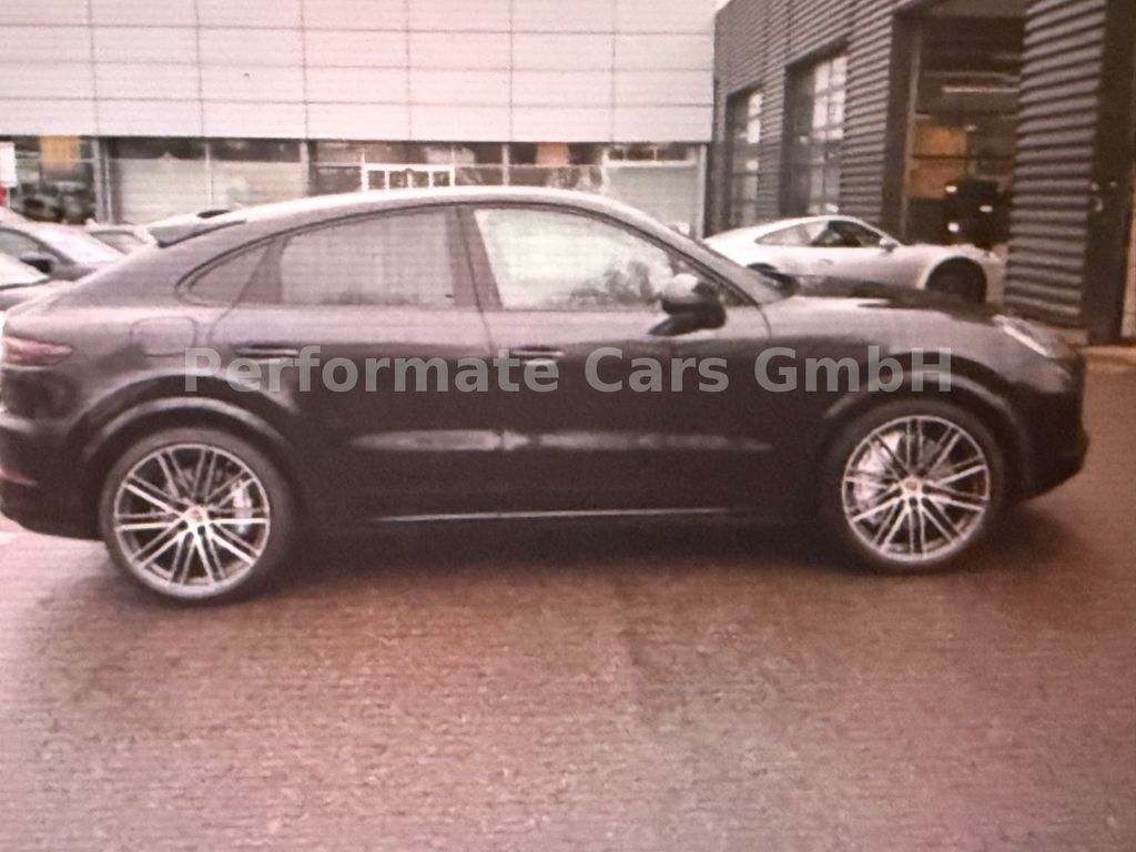 Porsche Cayenne 2021