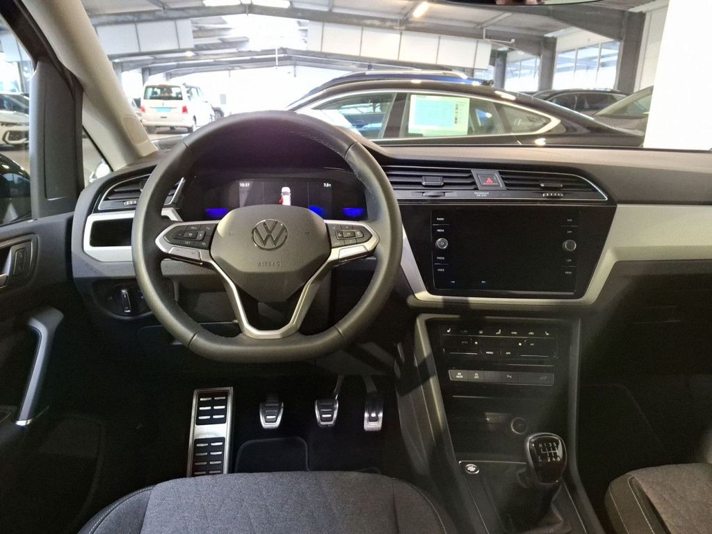 Volkswagen Touran 2024