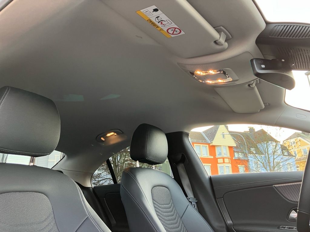 Mercedes-Benz CLA 180 2024