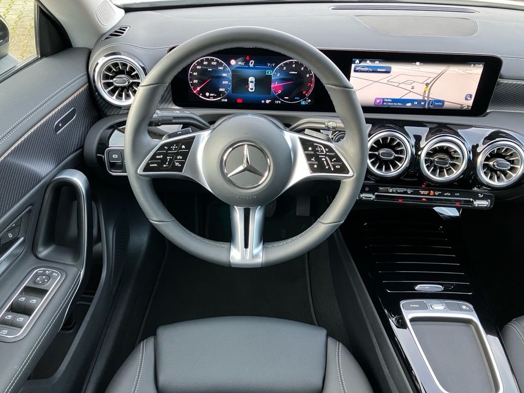 Mercedes-Benz CLA 180 2024