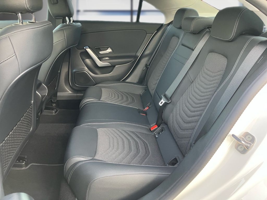 Mercedes-Benz CLA 180 2024