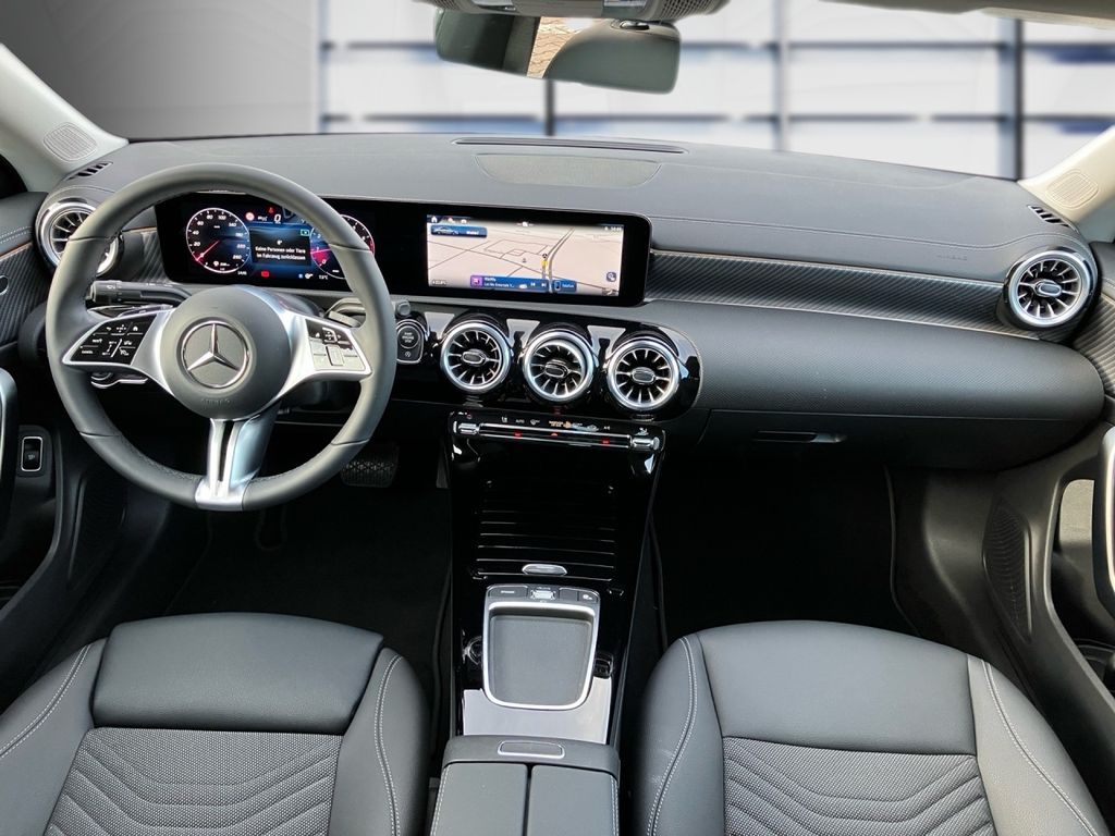 Mercedes-Benz CLA 180 2024