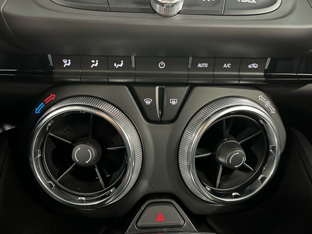 Chevrolet Camaro 2023