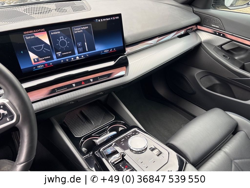 BMW i5 2024