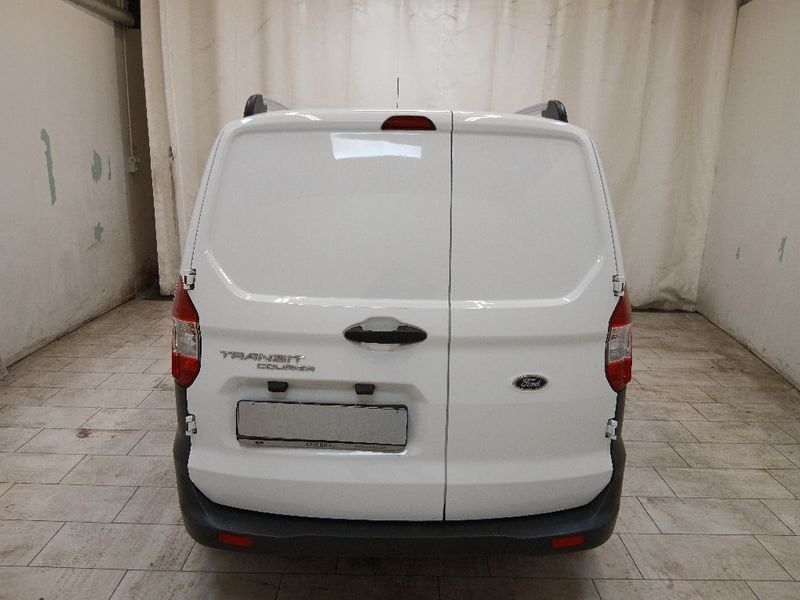 Ford Transit Courier 2023