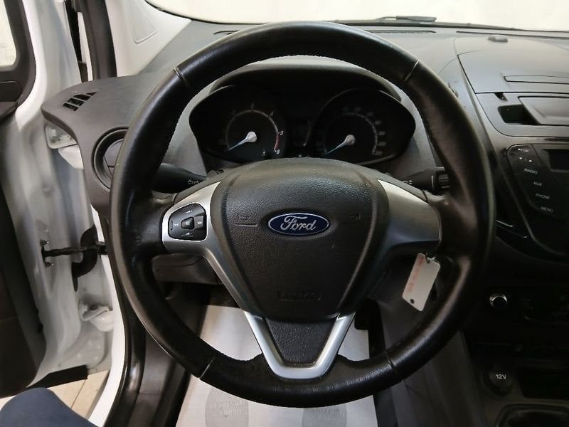 Ford Transit Courier 2023