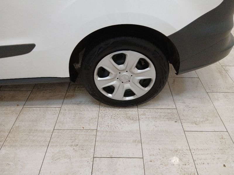 Ford Transit Courier 2023