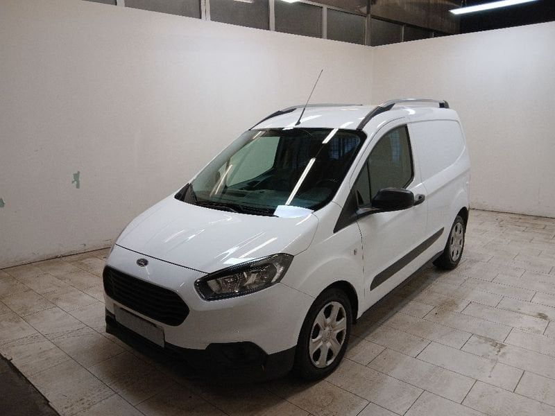 Ford Transit Courier 2023