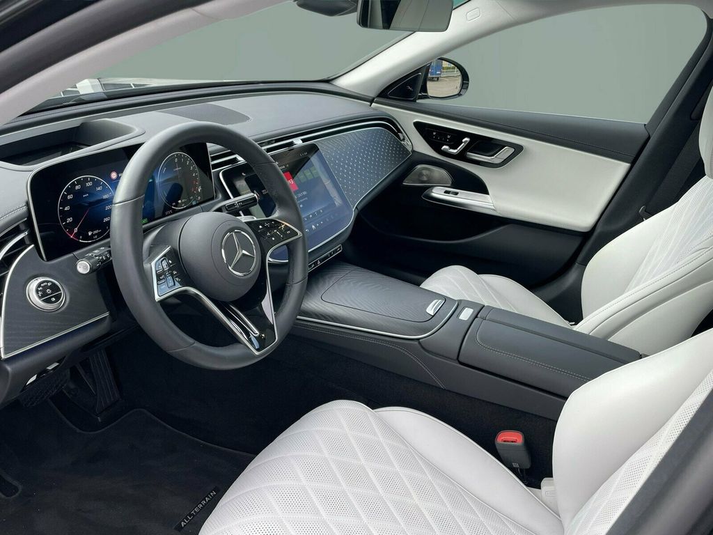 Mercedes-Benz E 300 2025