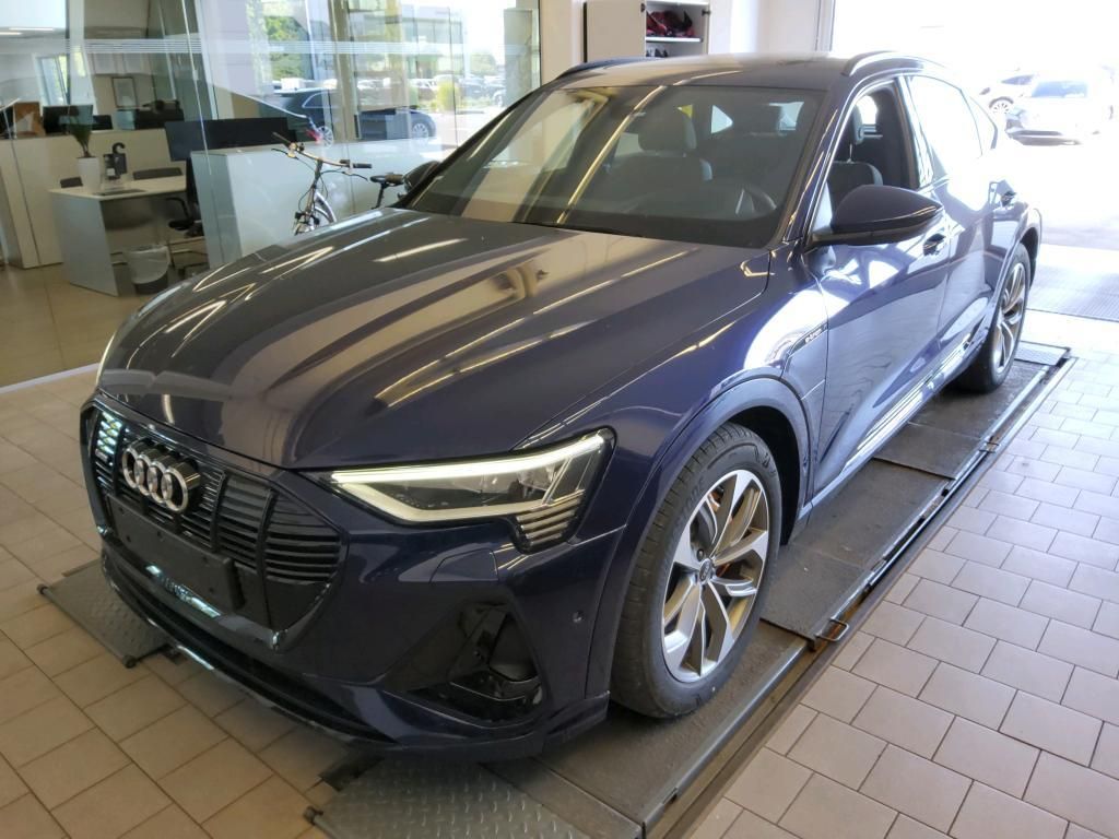 Audi e-tron 2022