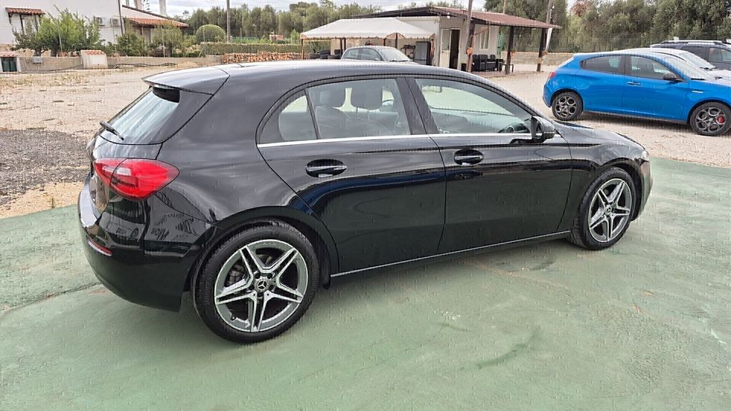 Mercedes-Benz A 180 2021