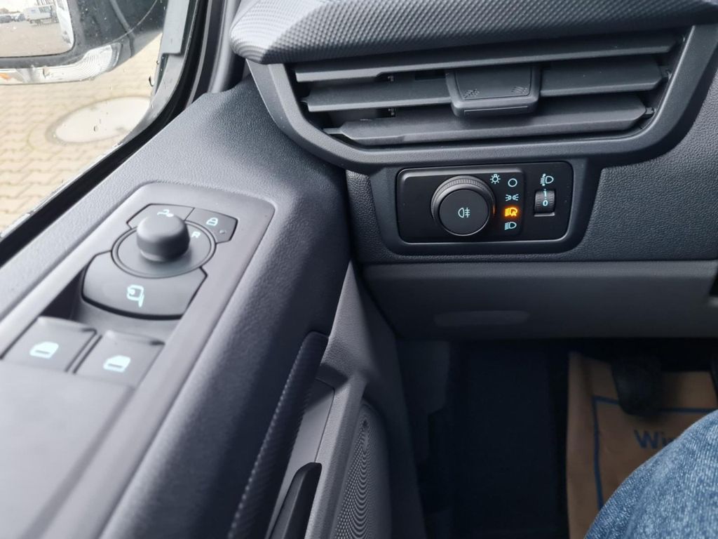 Ford Transit Custom 2024