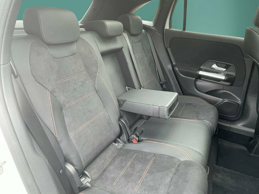Mercedes-Benz GLA 220 2024