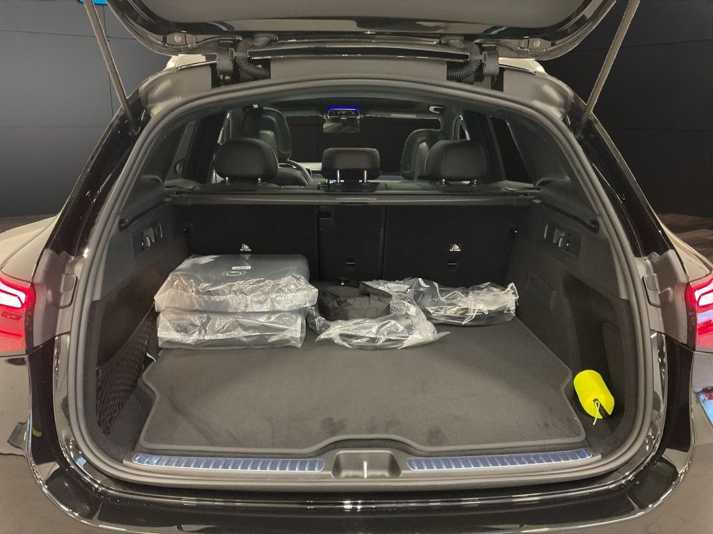Mercedes-Benz GLC 300 2025
