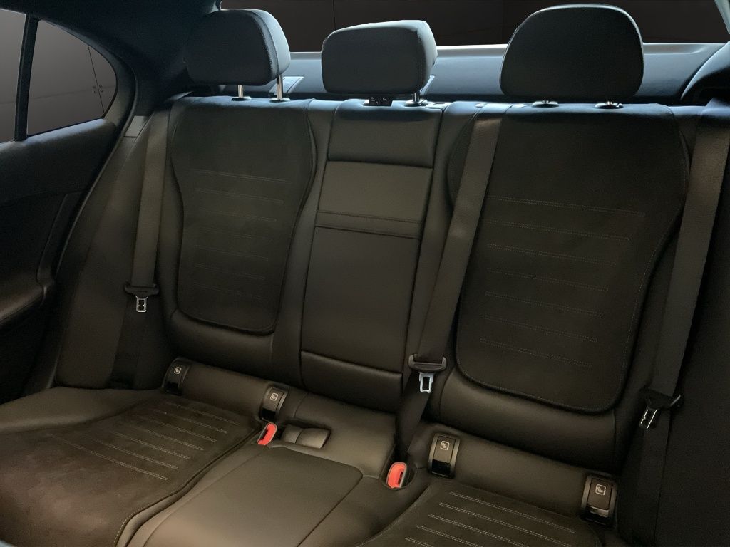 Mercedes-Benz C 220 2025