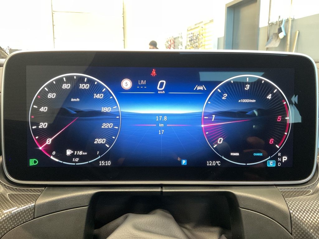 Mercedes-Benz C 220 2025