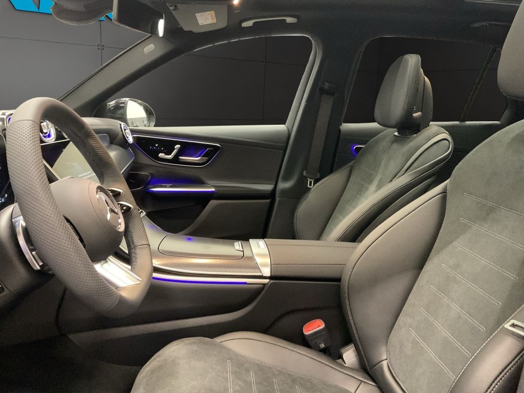 Mercedes-Benz GLC 300 2025