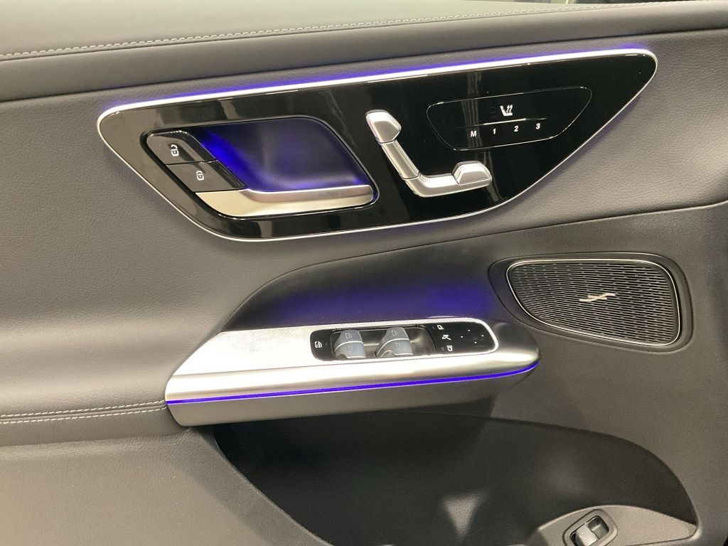 Mercedes-Benz GLC 300 2025