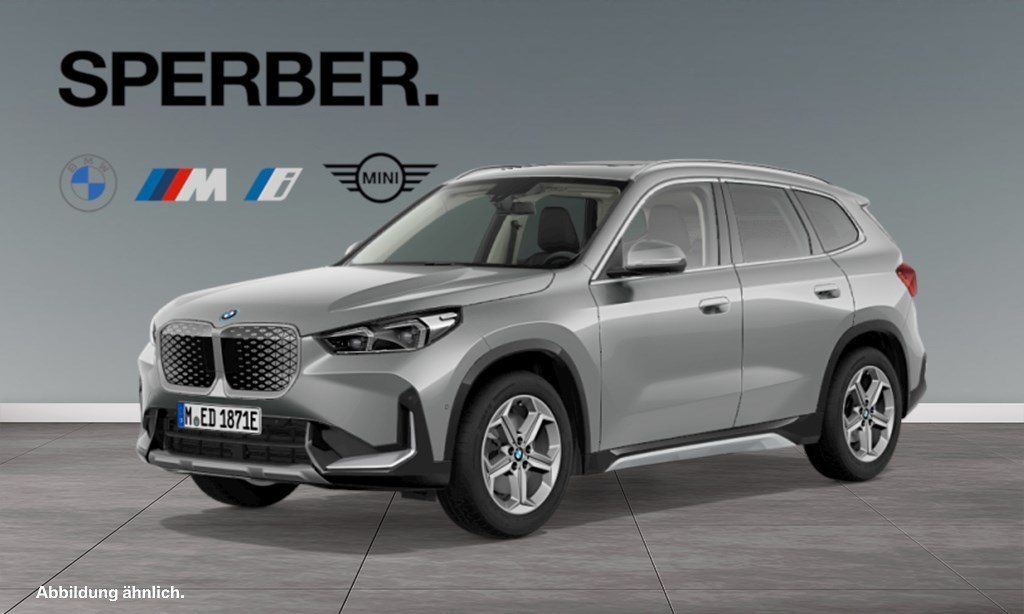 BMW iX1
