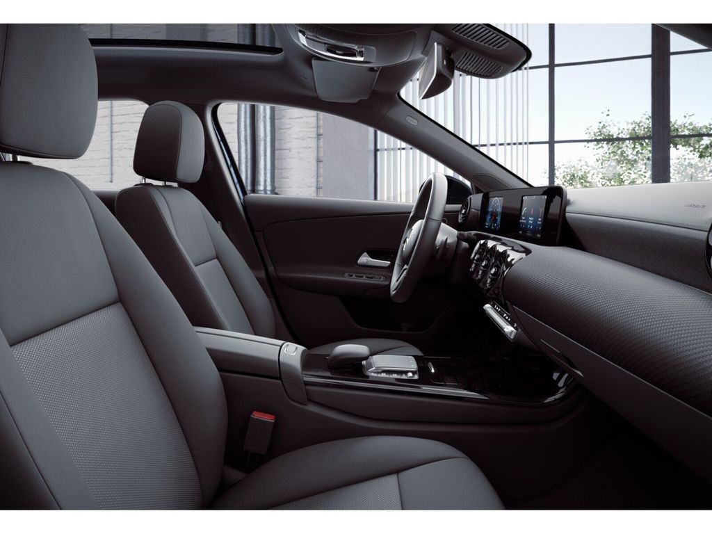 Mercedes-Benz A 220 2022