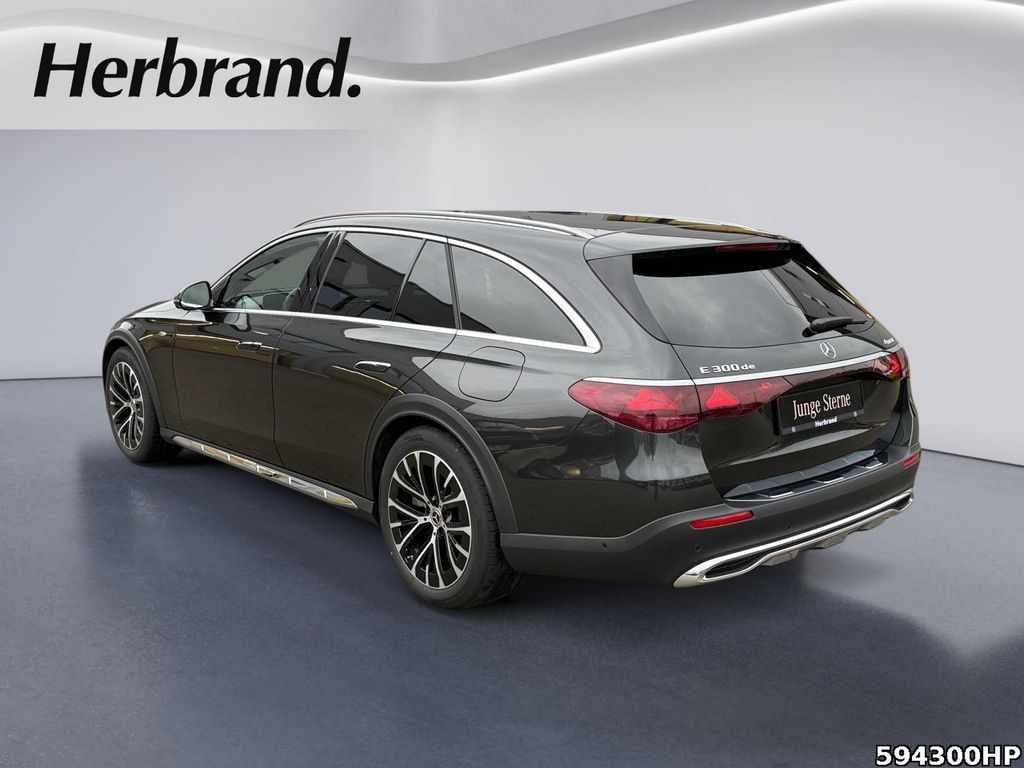 Mercedes-Benz E 300 2025