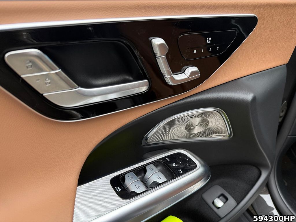 Mercedes-Benz E 300 2025