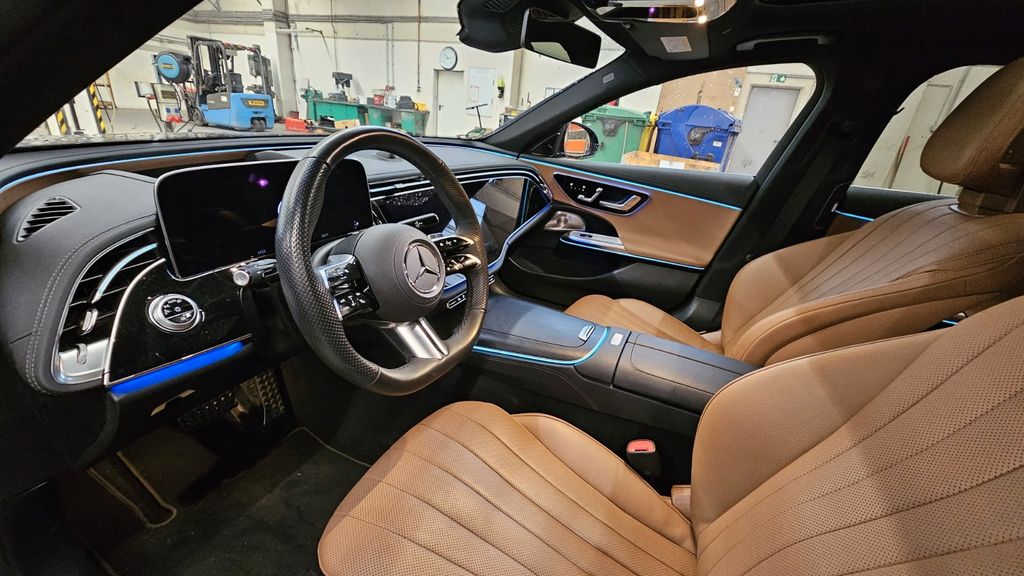 Mercedes-Benz E 300 2024